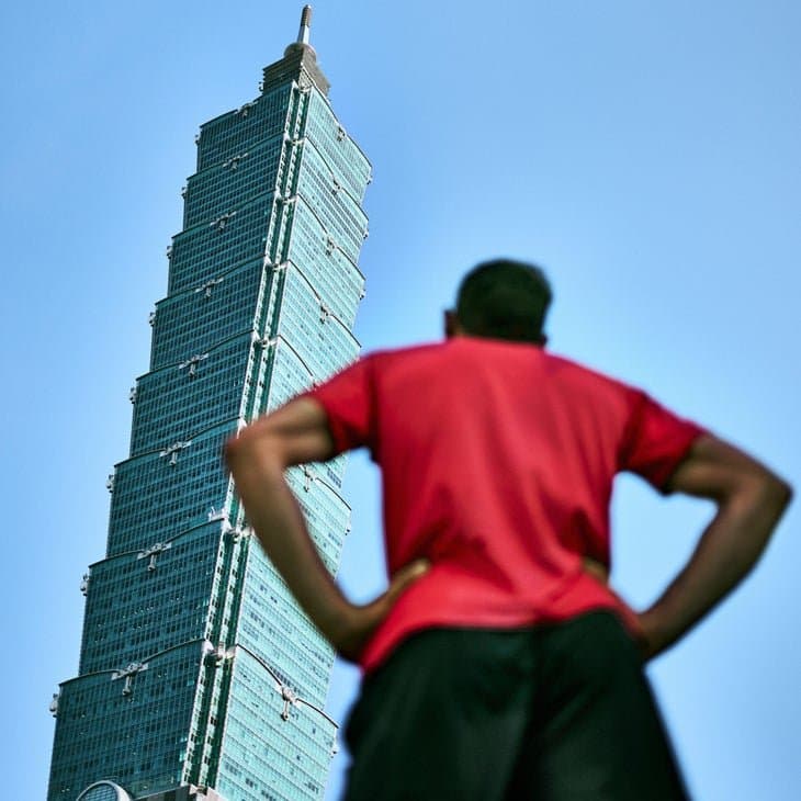 Will Alex Honnold not complete a free solo of Taipei 101 by January 31?